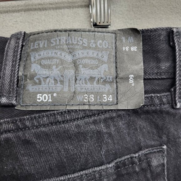 Levis 501 Jeans Mens 38x34 Black Denim Tapered Dark Wash Button Fly Black Label - Picture 4 of 11